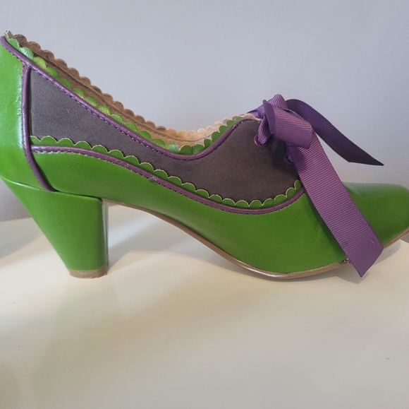 Chelsea Crew Green and Purple Heels with Scalloped Detail, GUC, Size 6.5 - Picture 6 of 10